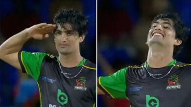 پاکستانی فاسٹ بولر نسیم شاہ کیریبئن لیگ میں وکٹ لینے کے بعد سلیوٹ کرتے ہوئے