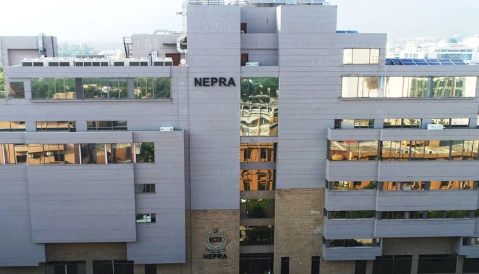 نیپرا کا بجلی کی قیمتوں میں کمی کا نوٹیفکیشن جاری – فوٹو: فائل