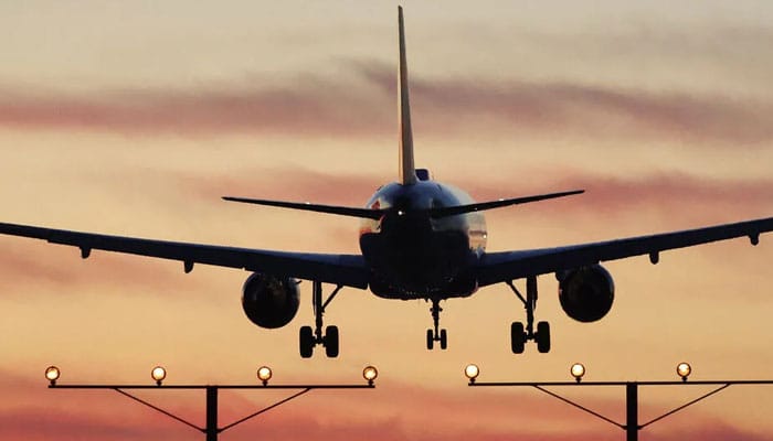 دبئی فیصل آباد کی پرواز میں مسافر کا انتقال